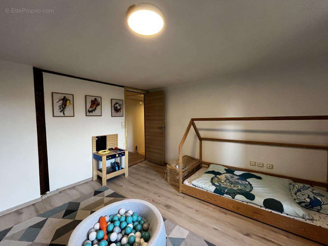 Maison à OYE-ET-PALLET