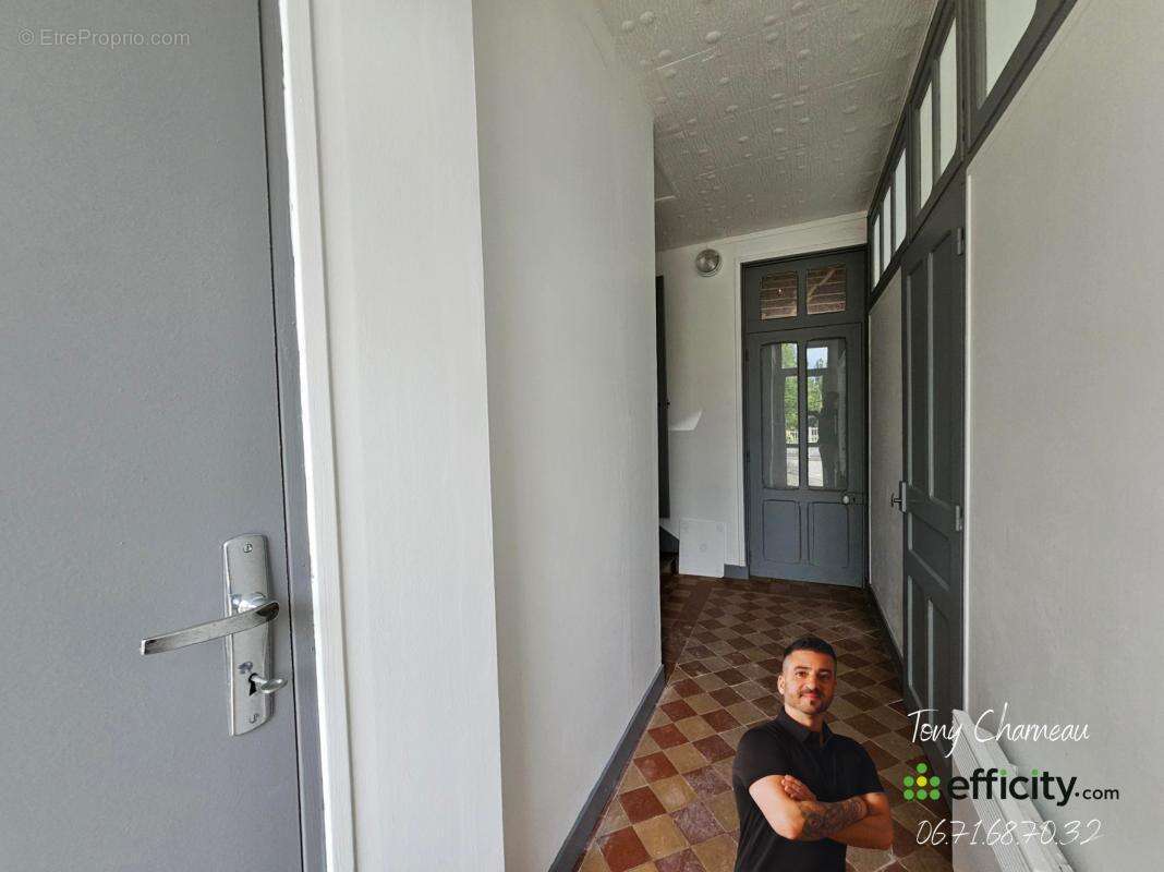 Commerce à SAVIGNY-SUR-BRAYE