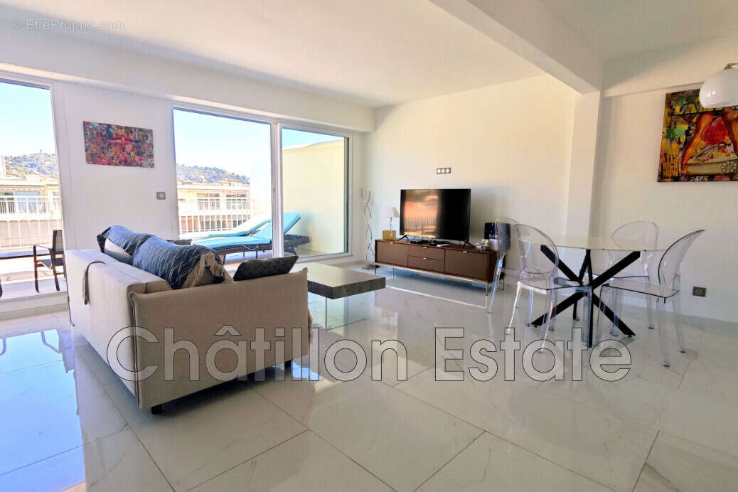 Appartement à CANNES