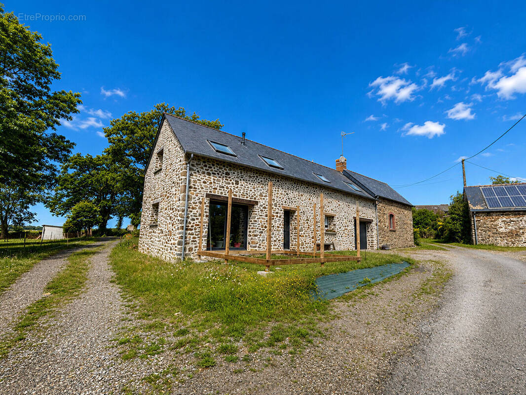 Maison à LA BACONNIERE