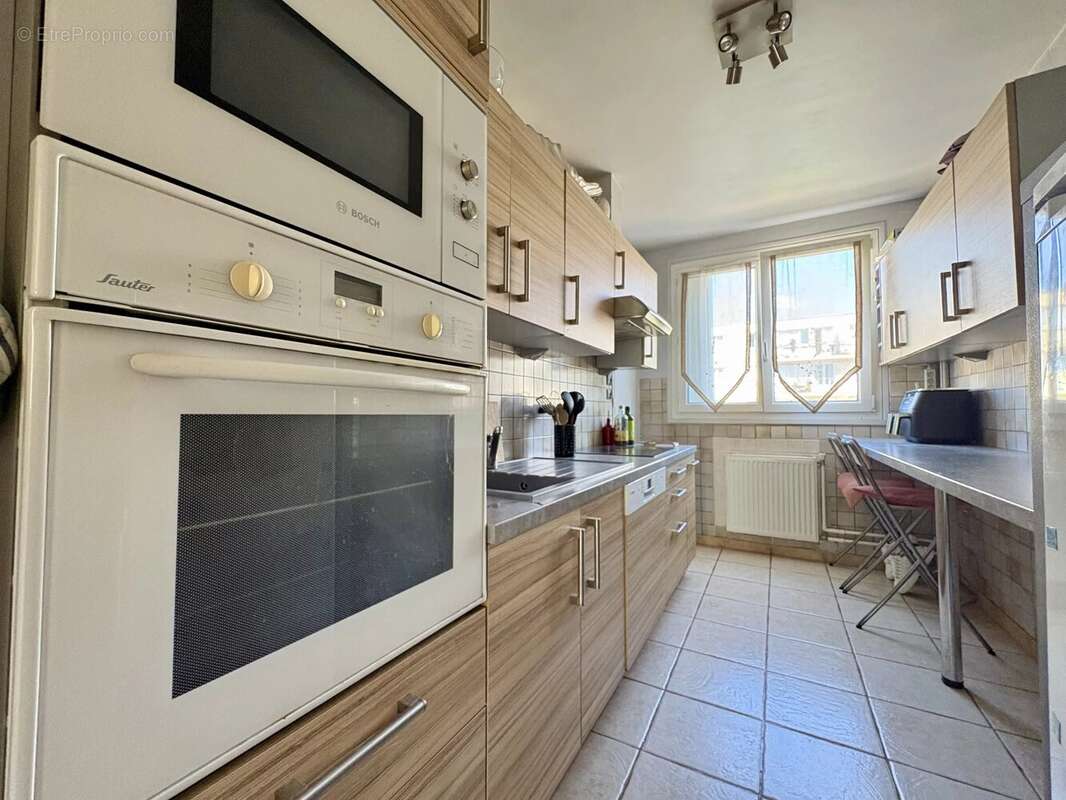Appartement à LE PLESSIS-TREVISE