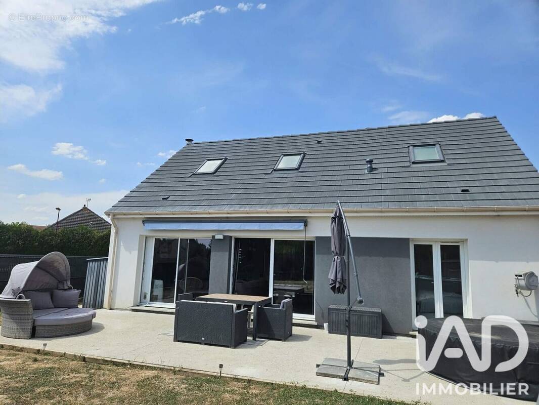 Photo 1 - Maison à MAROLLES-SUR-SEINE