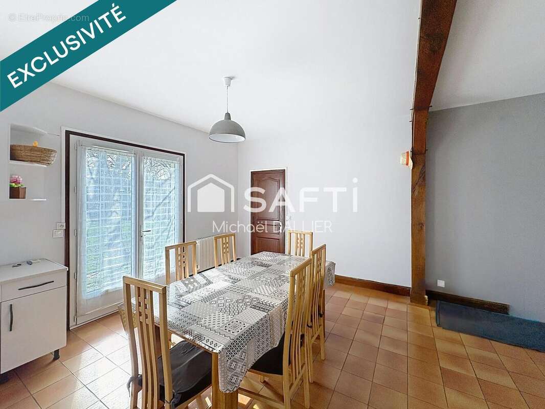 Photo 3 - Maison à SAINT-GENOU