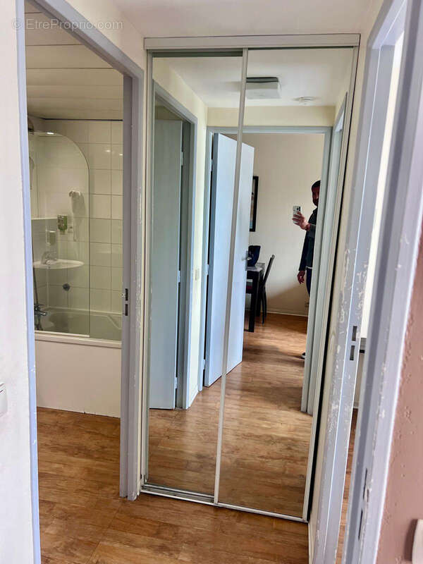 A vendre sur Antibes 2 pièces avec terrasse et parking privatif - photo 10