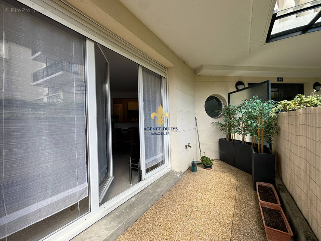 Appartement à LAMORLAYE