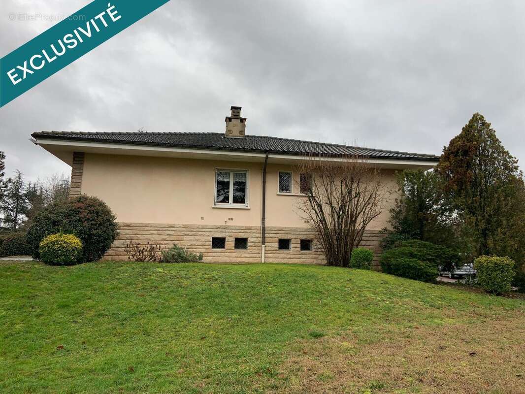 Photo 9 - Maison à CHARBONNIERES-LES-BAINS