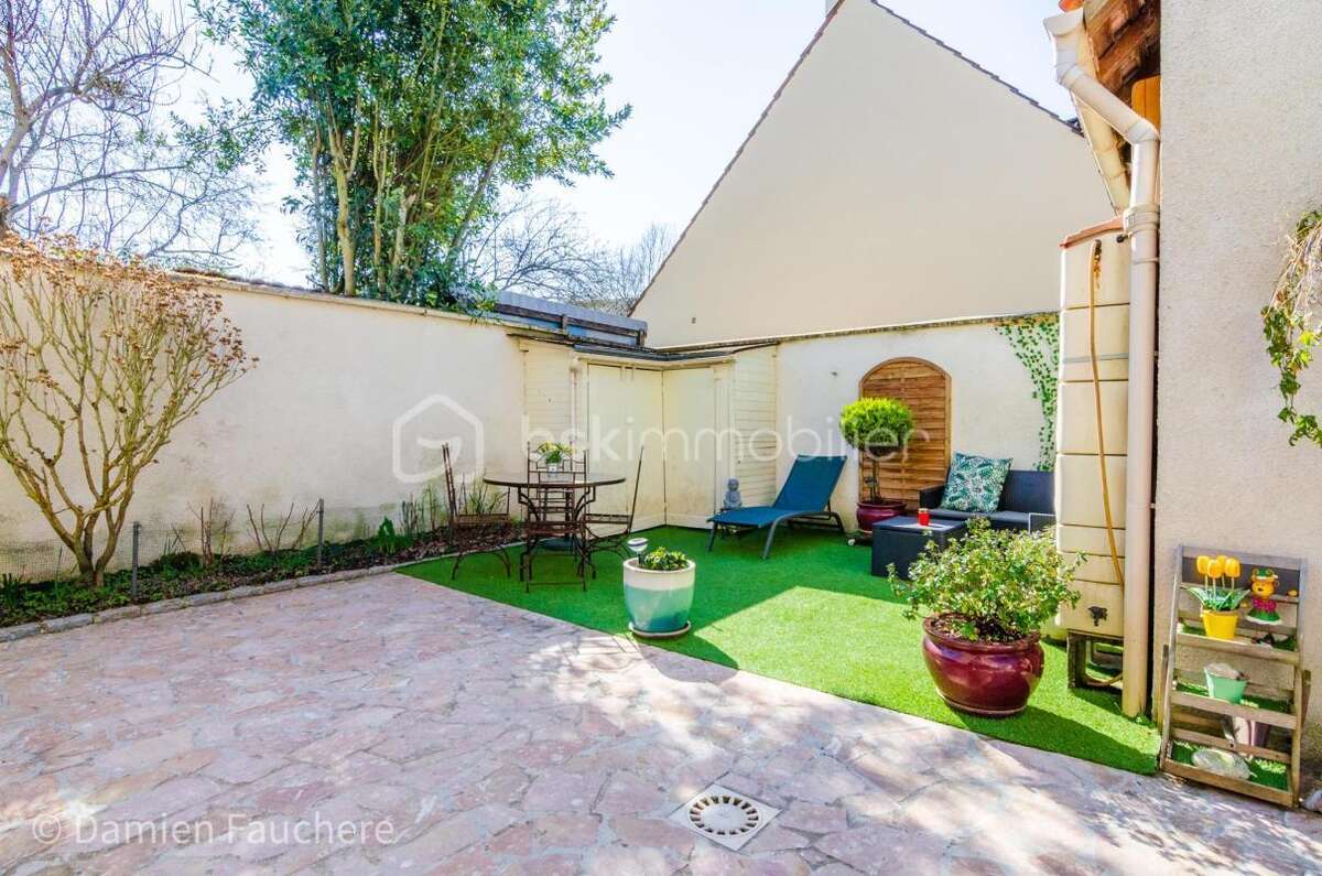 Maison à DAMMARIE-LES-LYS