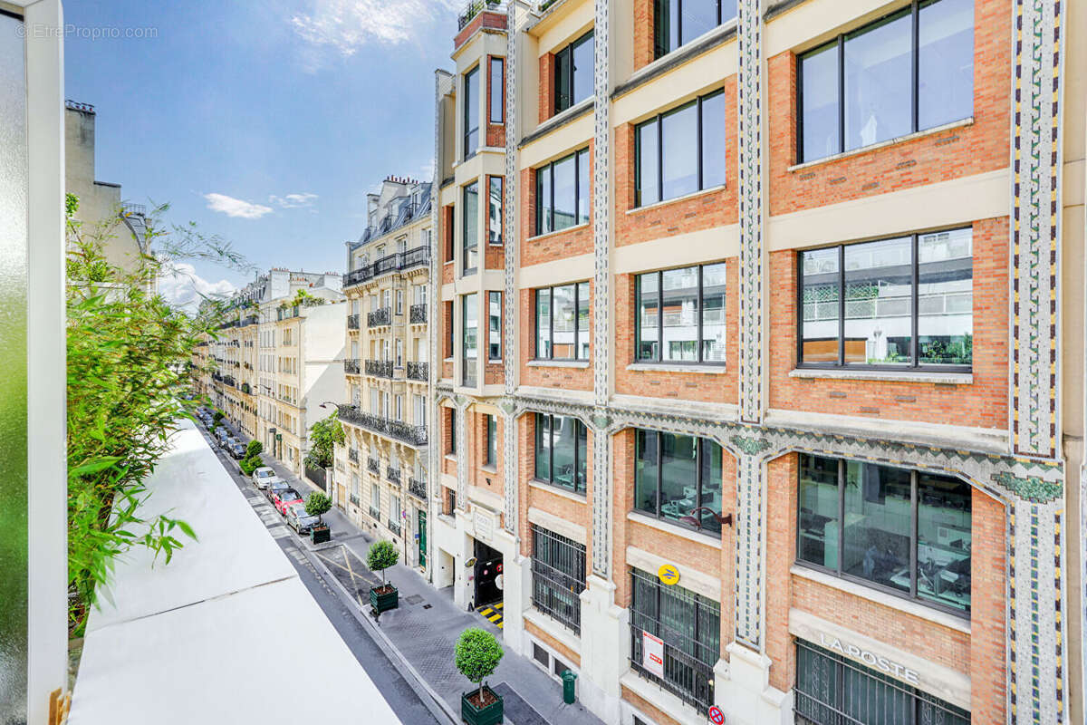 Appartement à NEUILLY-SUR-SEINE
