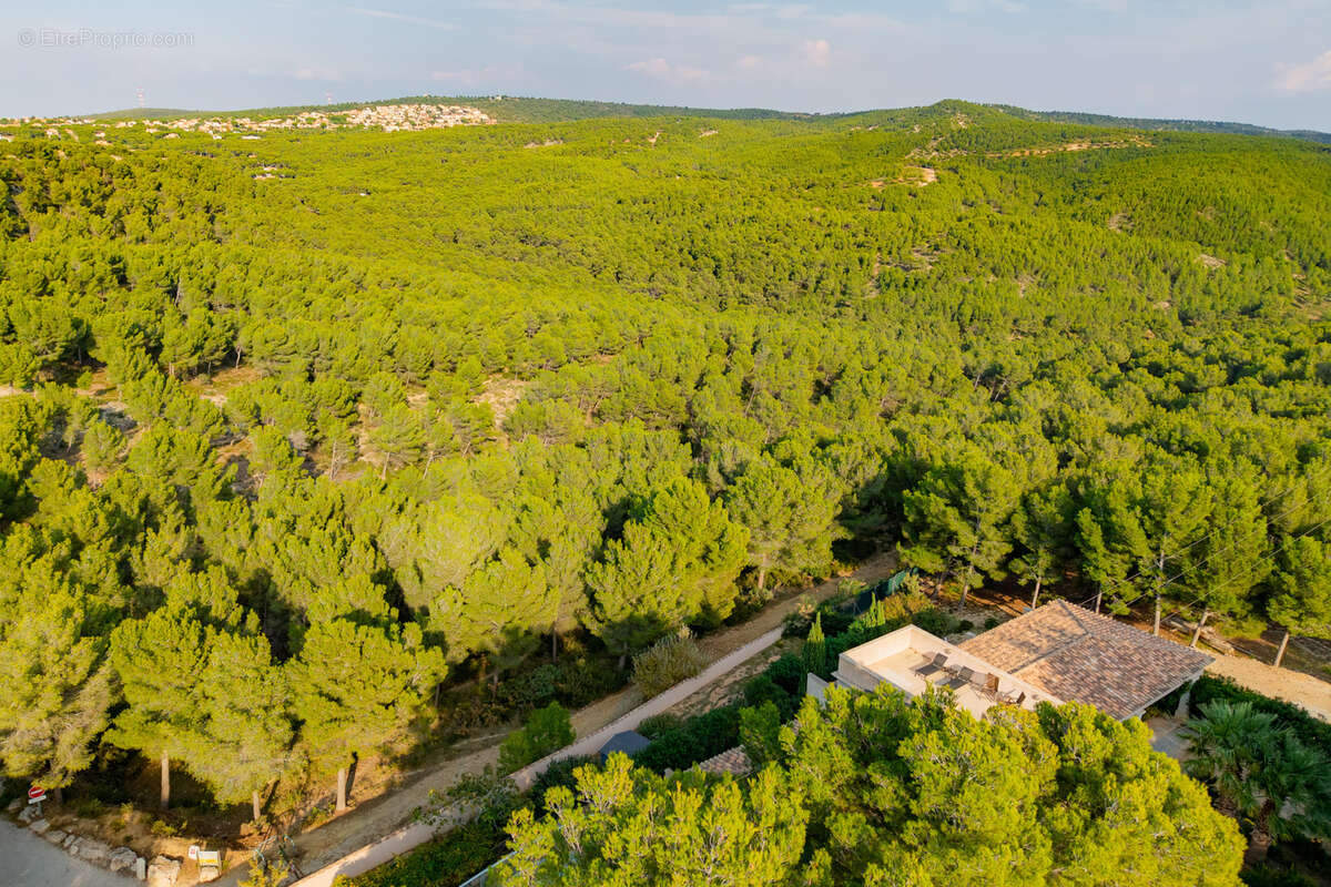 Maison à ENSUES-LA-REDONNE