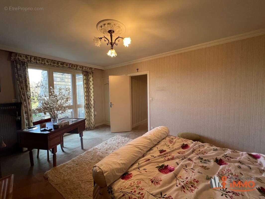 Maison à BOISSET-SAINT-PRIEST