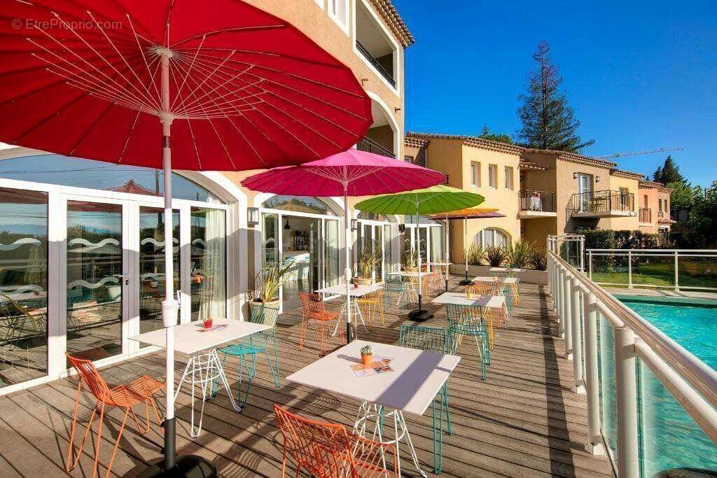 Appartement à MOUGINS