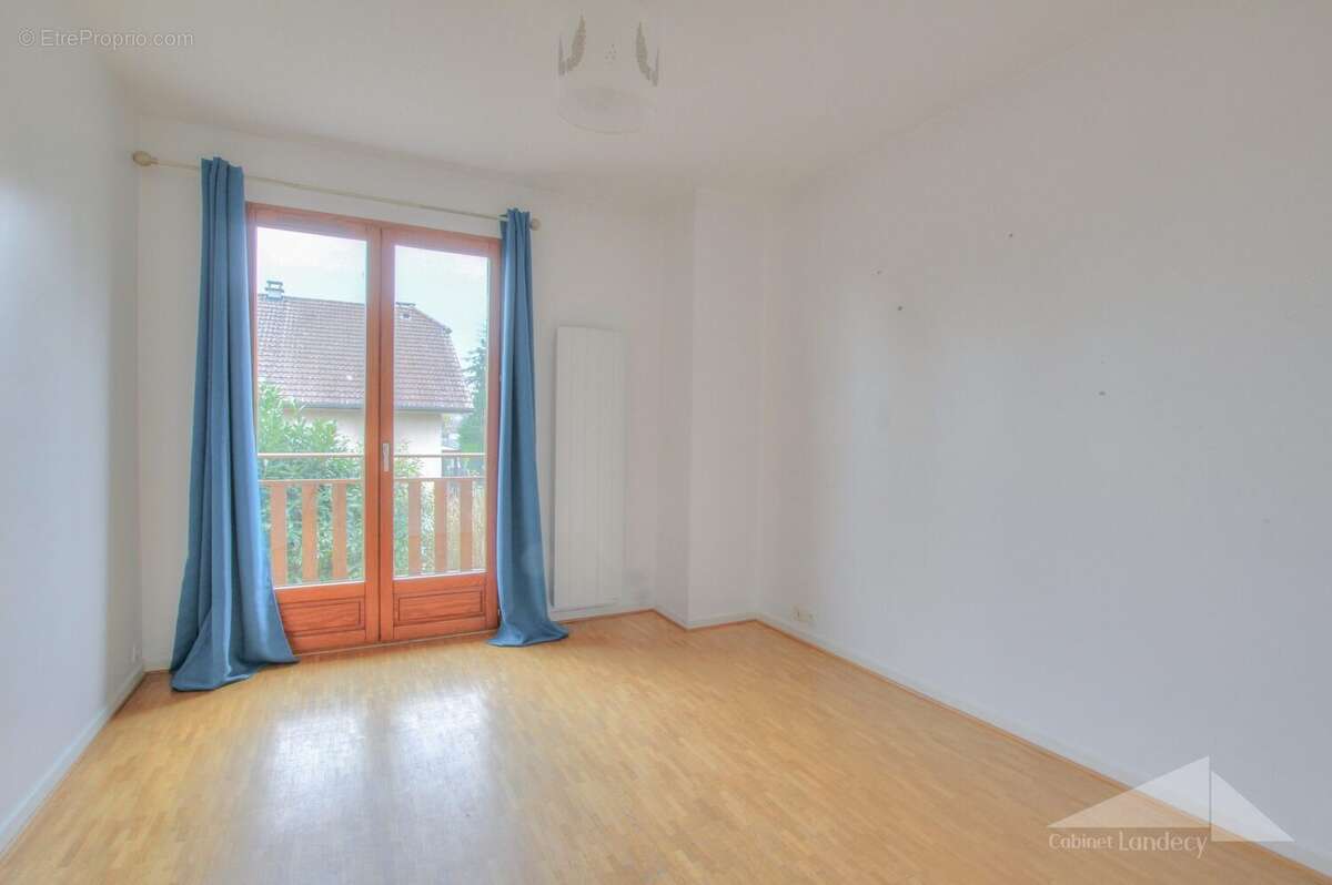 Maison à PREVESSIN-MOENS