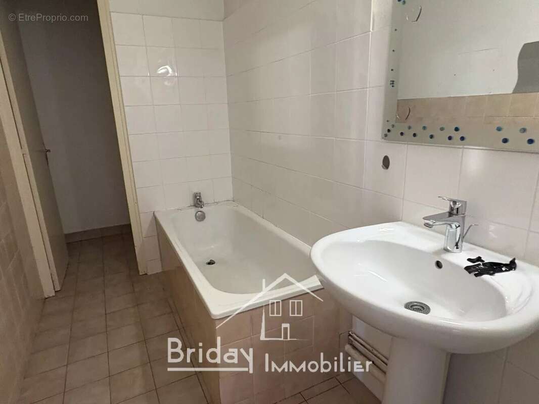 Appartement à SAINT-SYMPHORIEN-D'OZON