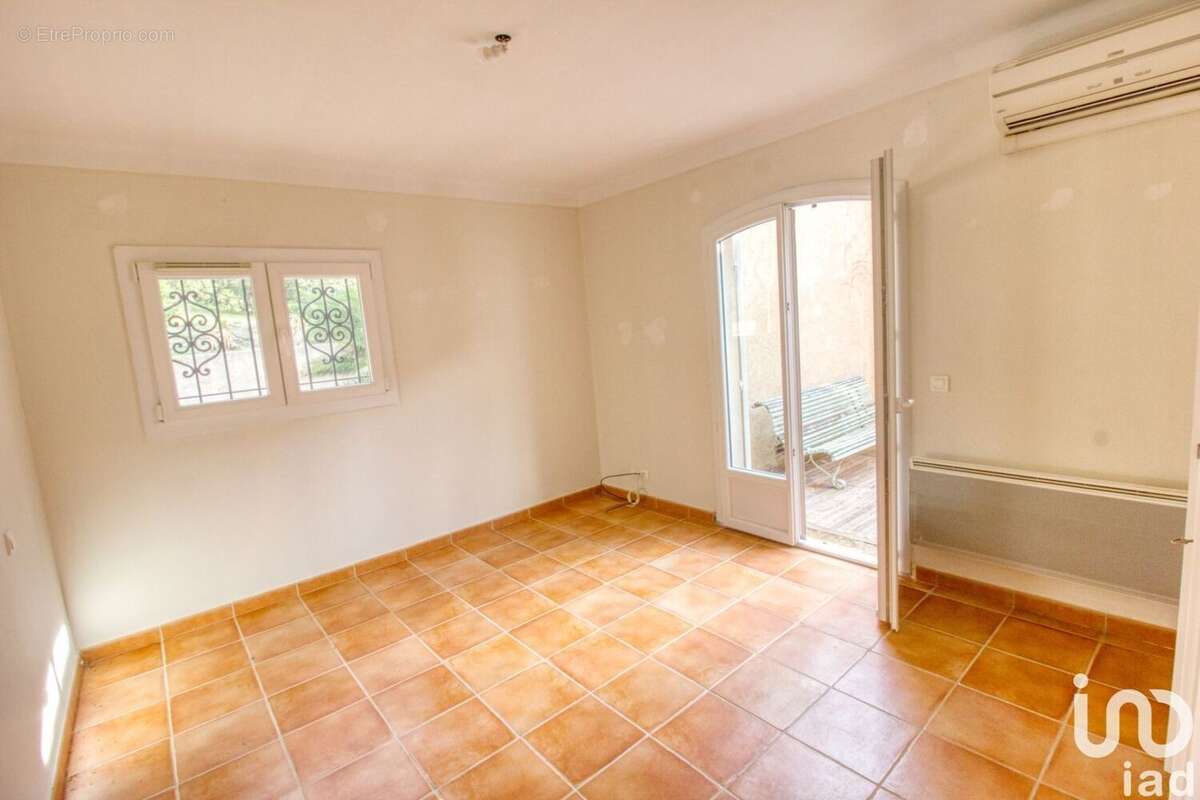 Photo 4 - Maison à PLAN-DE-LA-TOUR