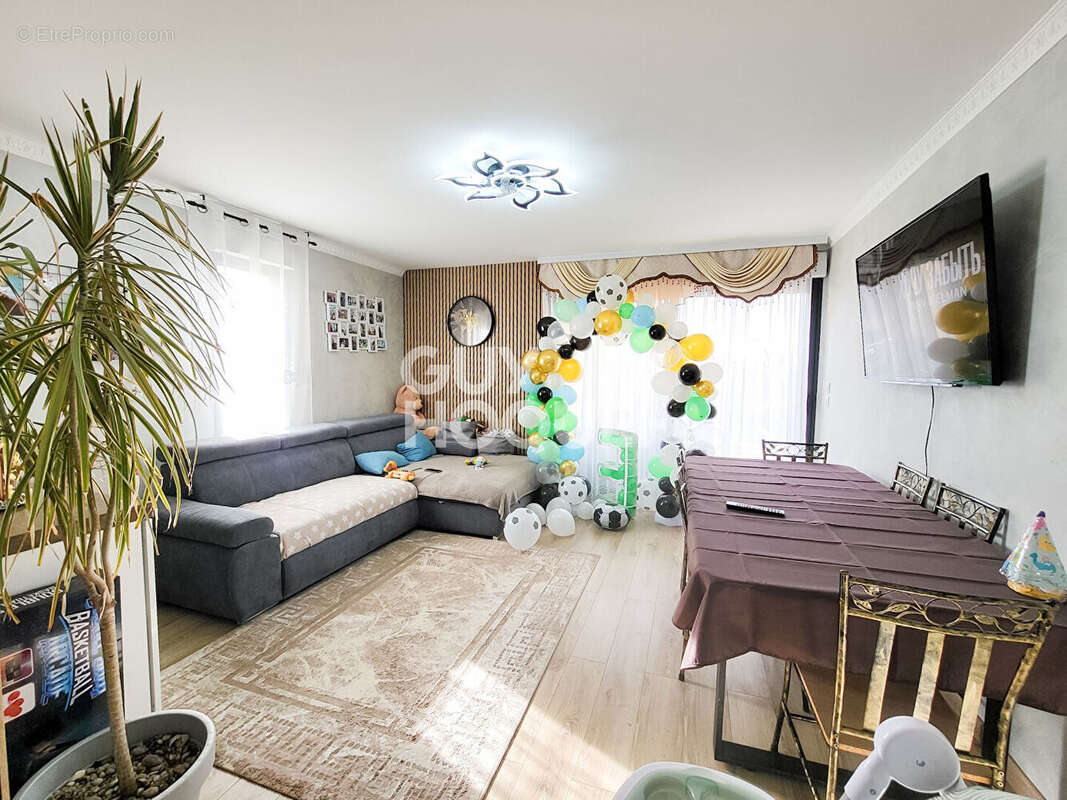 Maison à BRETTEVILLE-SUR-LAIZE