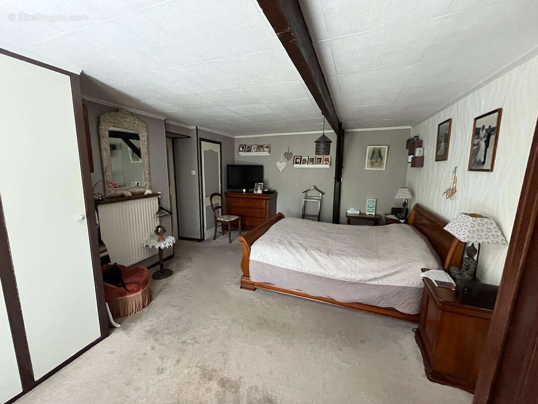 Maison à VERNEUIL-L&#039;ETANG