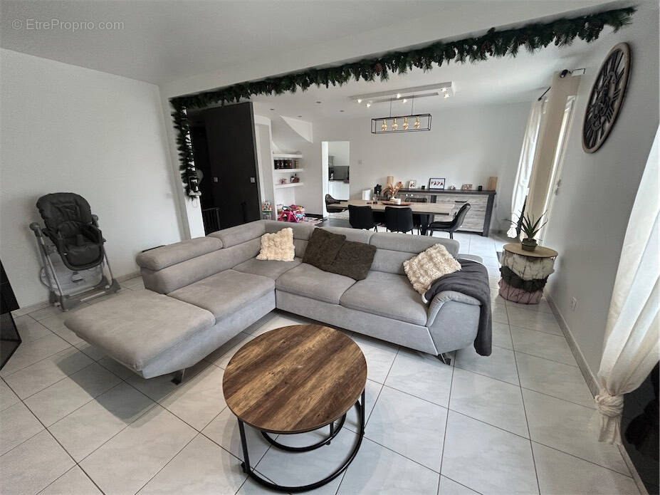 Maison à AMANVILLERS