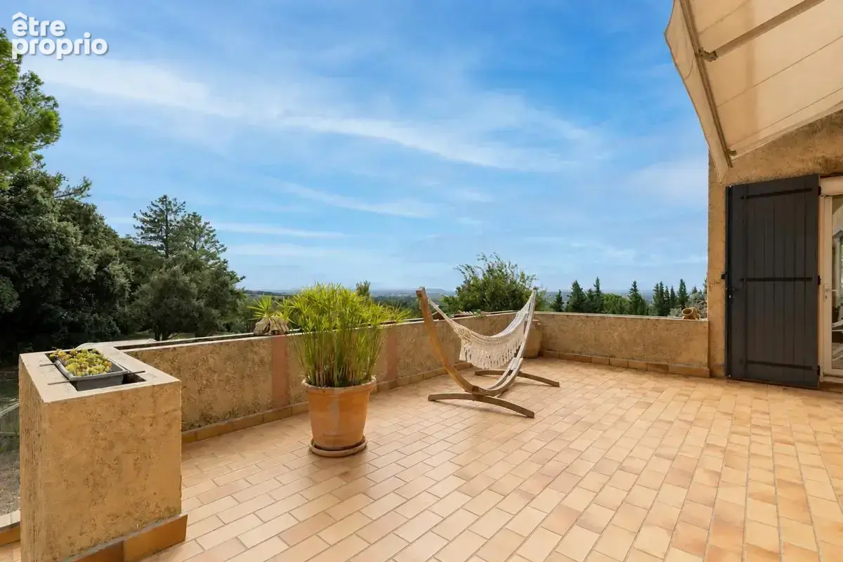 Maison de 7 pièces de 200 m² à Châteauneuf-de-Gadagne - photo 23