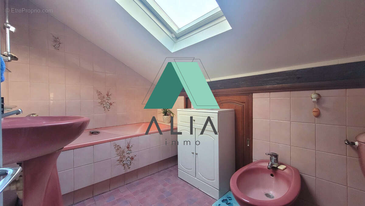 Appartement à AUBERVILLIERS