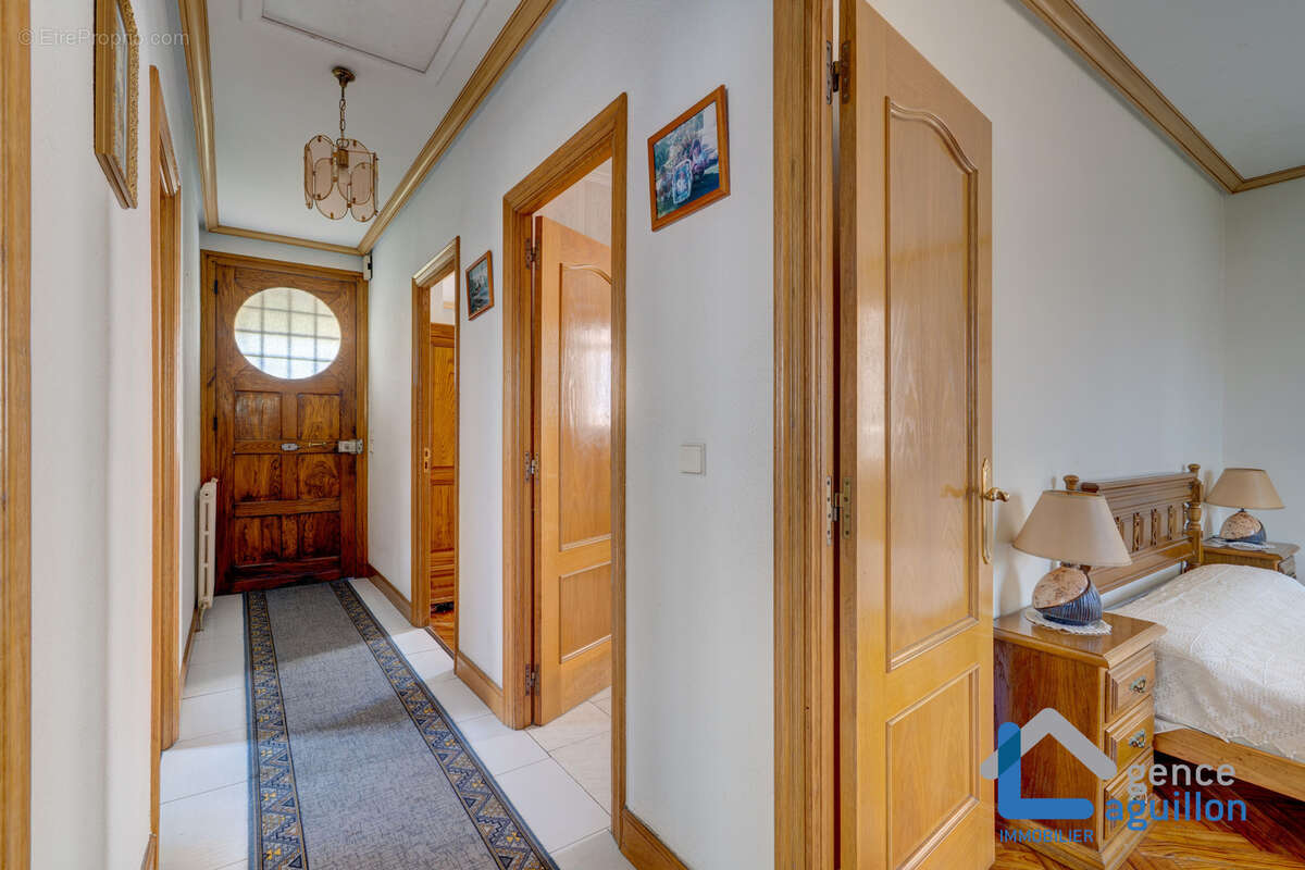 Hendaye  belle maison  de 151 m2 avec fort potentiel - photo 17