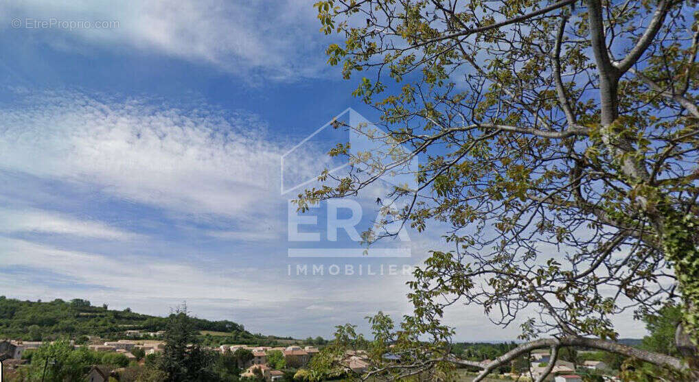 Terrain à MALEMORT-DU-COMTAT