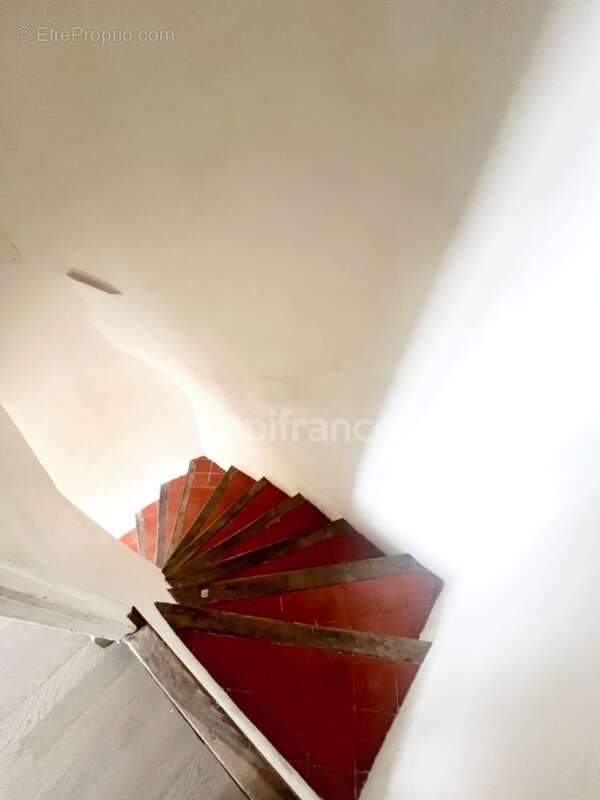 Maison à FORCALQUIER