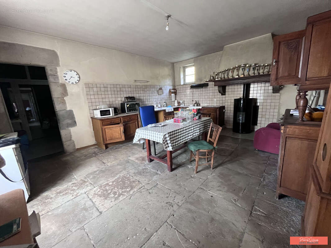 Maison 150 m² à Saint-Martin-De-Seignanx  - photo 5