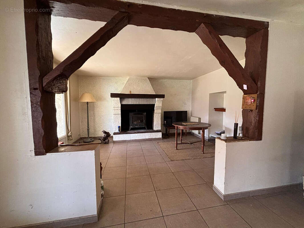 Maison à SAINT-SYMPHORIEN