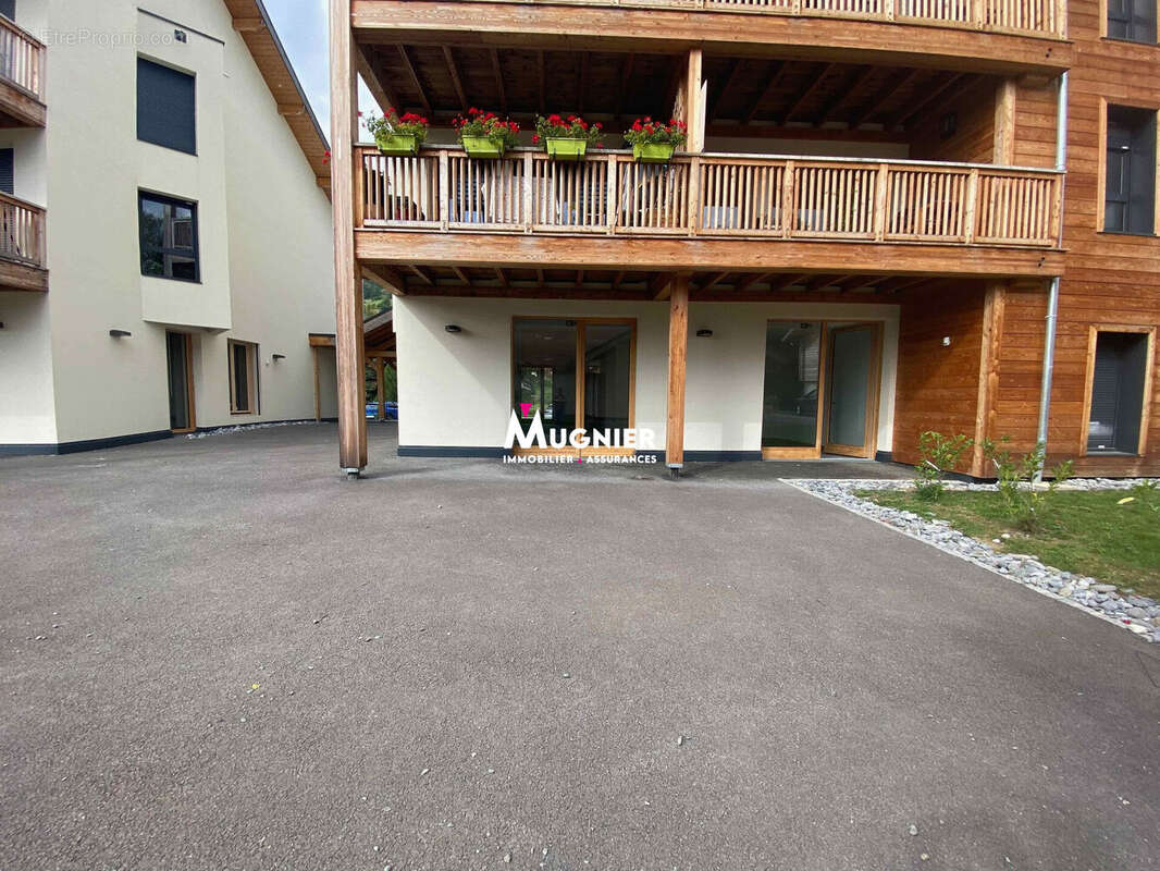 Commerce 82 m² à Taninges  - photo 8