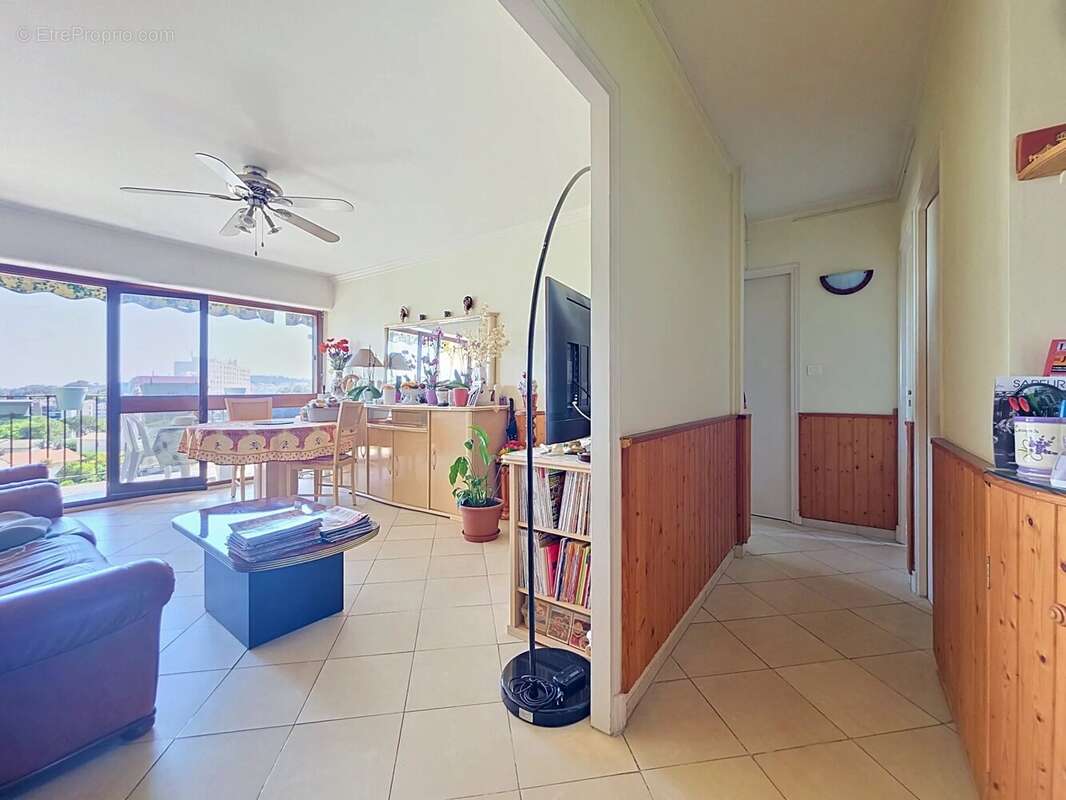 Appartement à LE CANNET