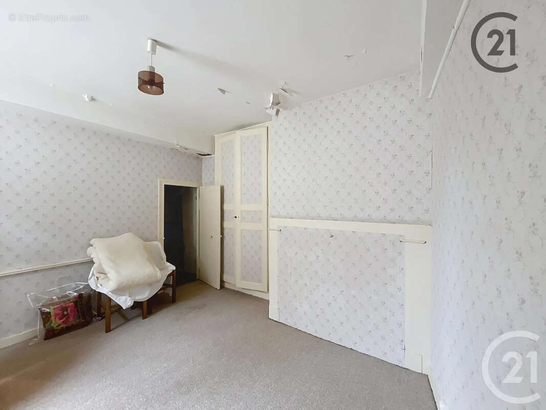 Maison à SAINT-BRIS-LE-VINEUX