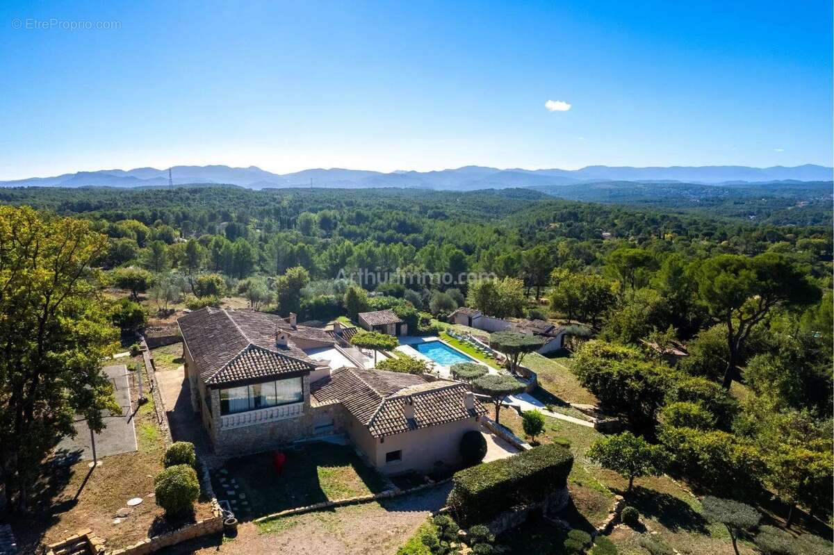 Maison à DRAGUIGNAN