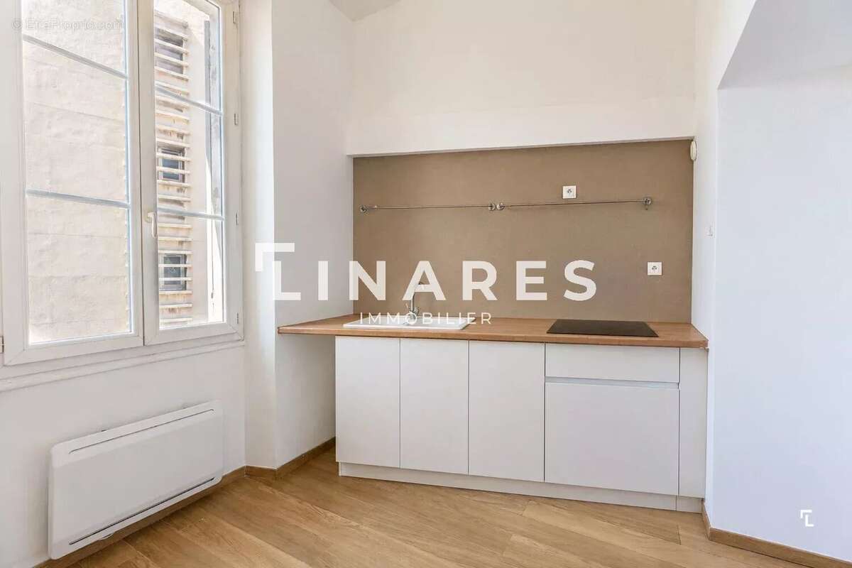 Appartement à MARSEILLE-2E
