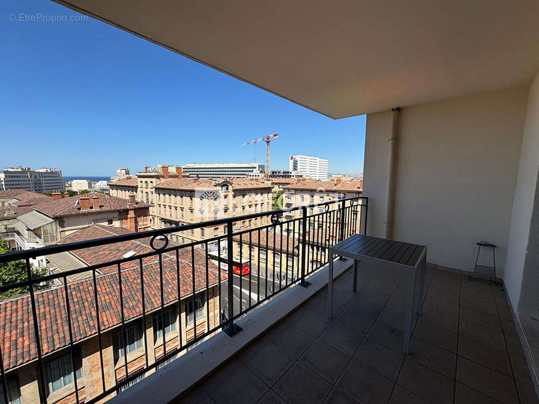 Appartement à MARSEILLE-3E