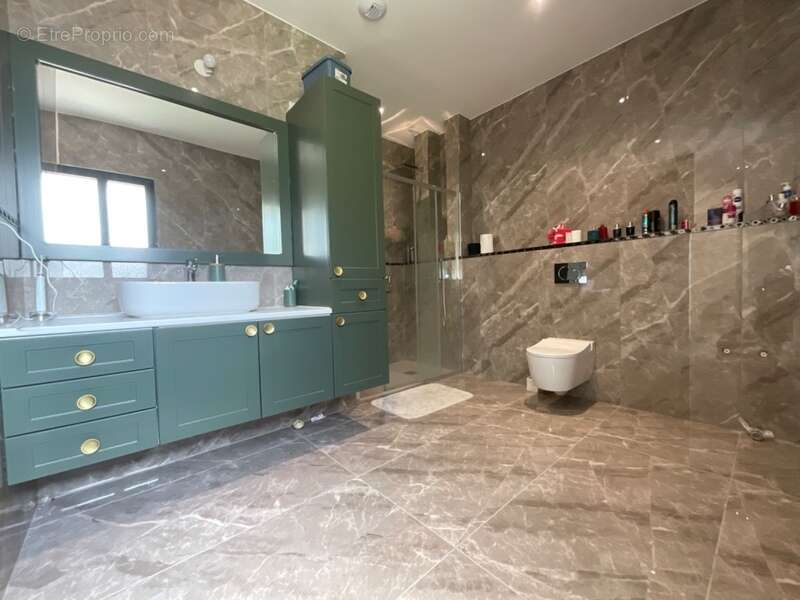 Maison à SAINT-PREST