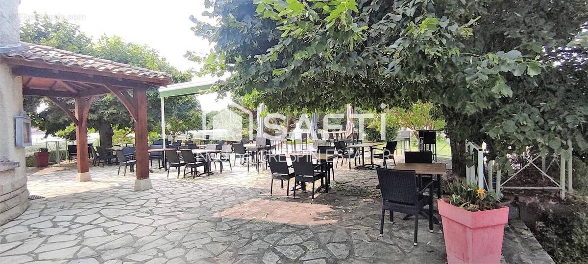 Photo 1 - Commerce à CASTELSARRASIN