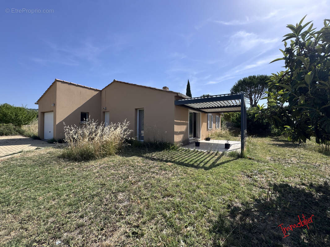 Villa de plain-pied avec jardin, 10' à pied du centre - photo 2