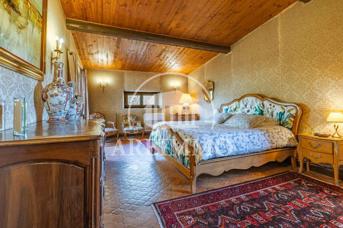Maison 210 m² à Saint-Hippolyte-Du-Fort  - photo 9