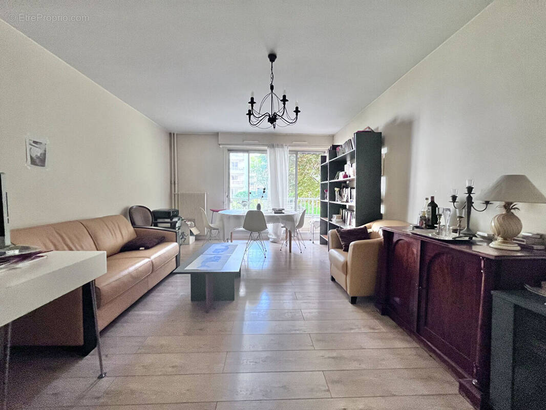 Appartement à PARIS-19E
