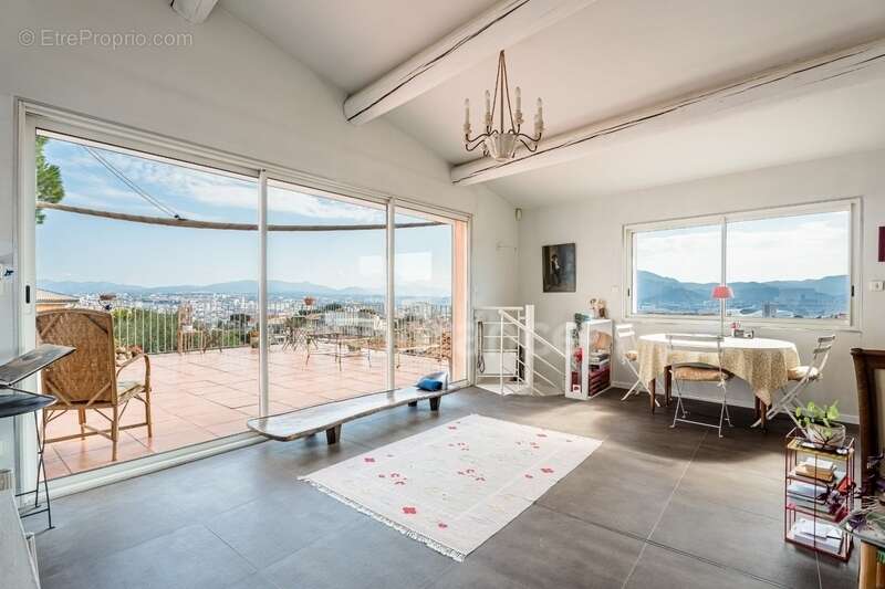 Maison à MARSEILLE-7E