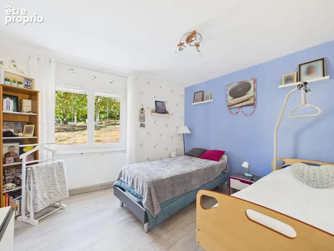 Maison de 105 m2 au coeur de Montamisé , 3 chambres, jardin, garage , grand sous sol - photo 8