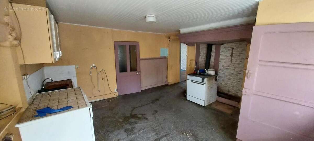 Maison à LA CHAPELLE-LES-LUXEUIL