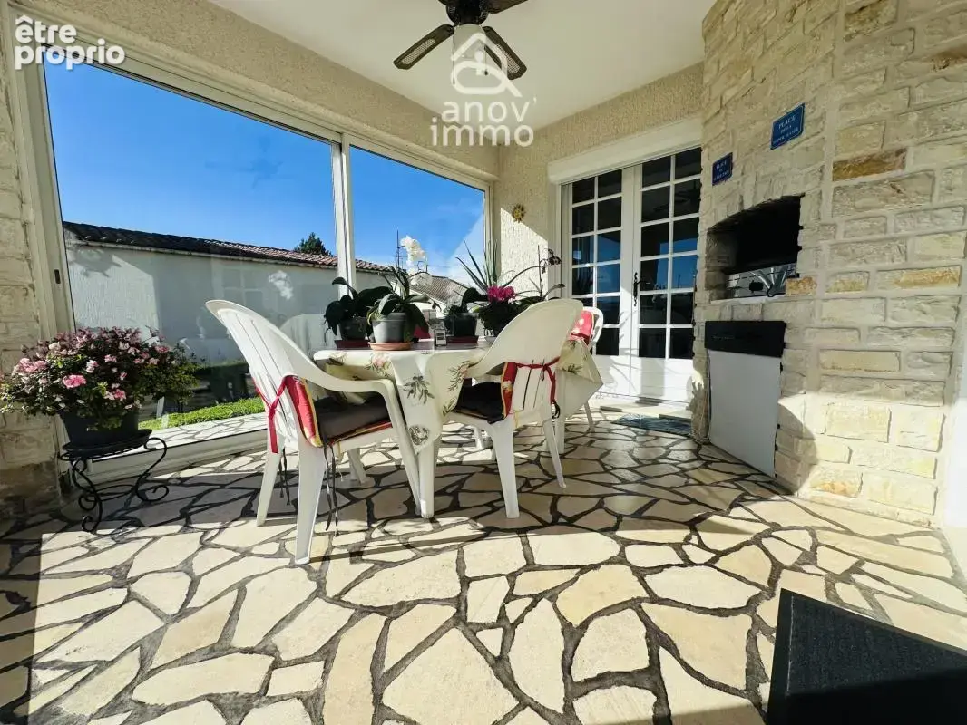 Maison familiale 5 chambres   piscine   double garage   deux - photo 10