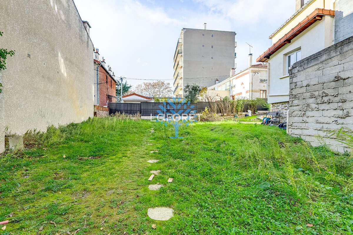 Appartement à FONTENAY-SOUS-BOIS