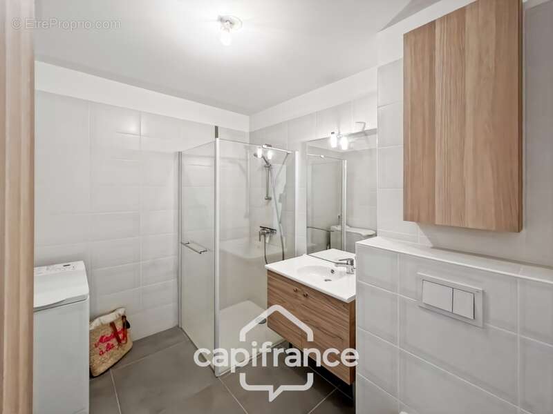 Appartement à BORMES-LES-MIMOSAS