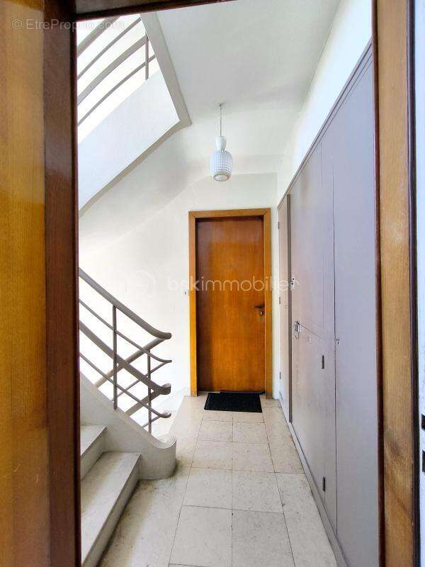 Appartement 63m² - 3 chambres - balcon - cave - Hyper centre Vannes - photo 21