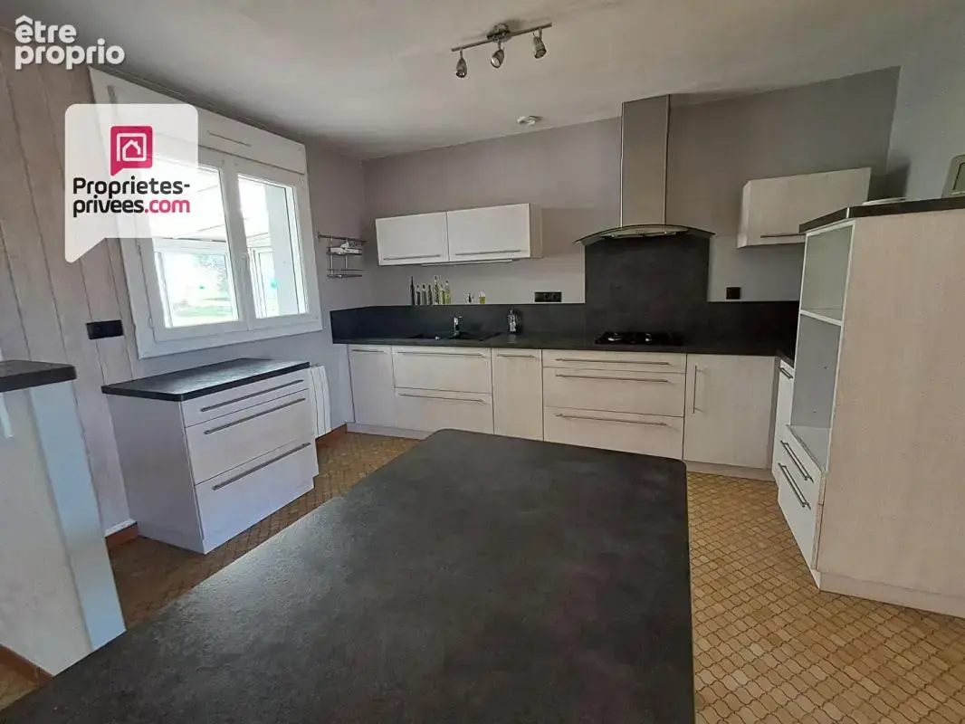 Propriété    (187 m² ) 11 pièces  2 logements independants - photo 6