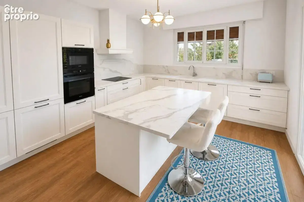Maison de 6 pièces de 166 m² à Cléry-Saint-André - photo 6