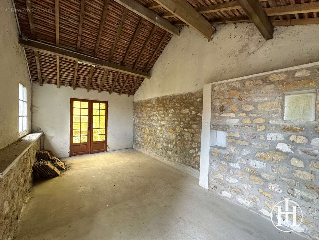 Maison à LE CHATELET