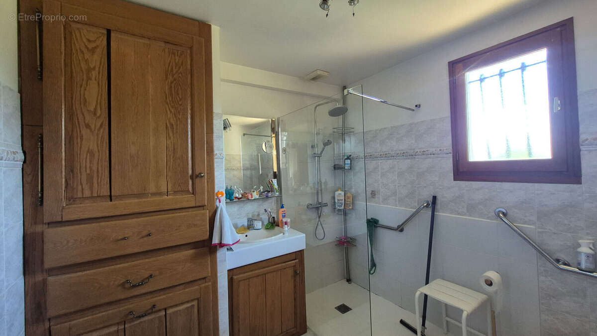 A 5 minutes de BOZOULS, maison de Type 4 sur une parcelle de plus de 13600 m² - photo 11